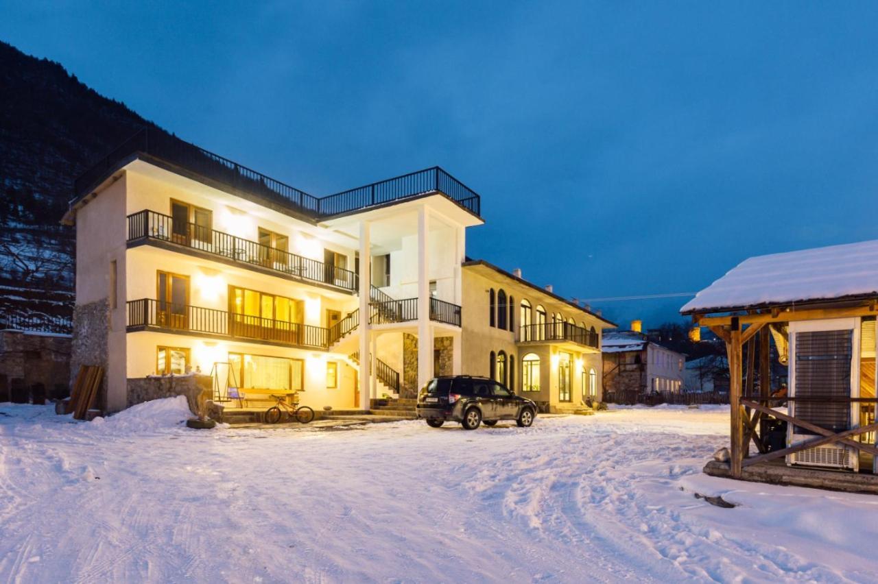 Hotel Level Mestia Exterior photo